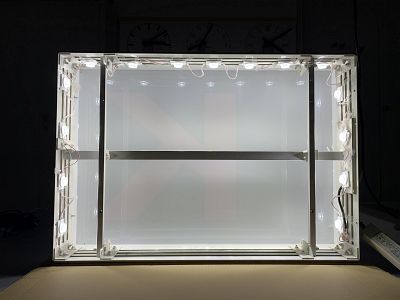 Bestückung Ausstecktransparent mit energiesparender LED-Beleuchtungstechnik über Kanteneinstrahlung von Rodath Werbetechnik