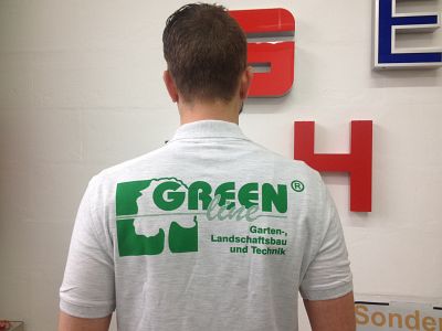Textildrucke Green Line im Siebdruck auf T-Shirts von Rodath Werbetechnik