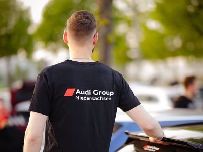 Textildruck Audi Group im Transferverfahren auf T-Shirts - gefertigt von Rodath Werbetechnik